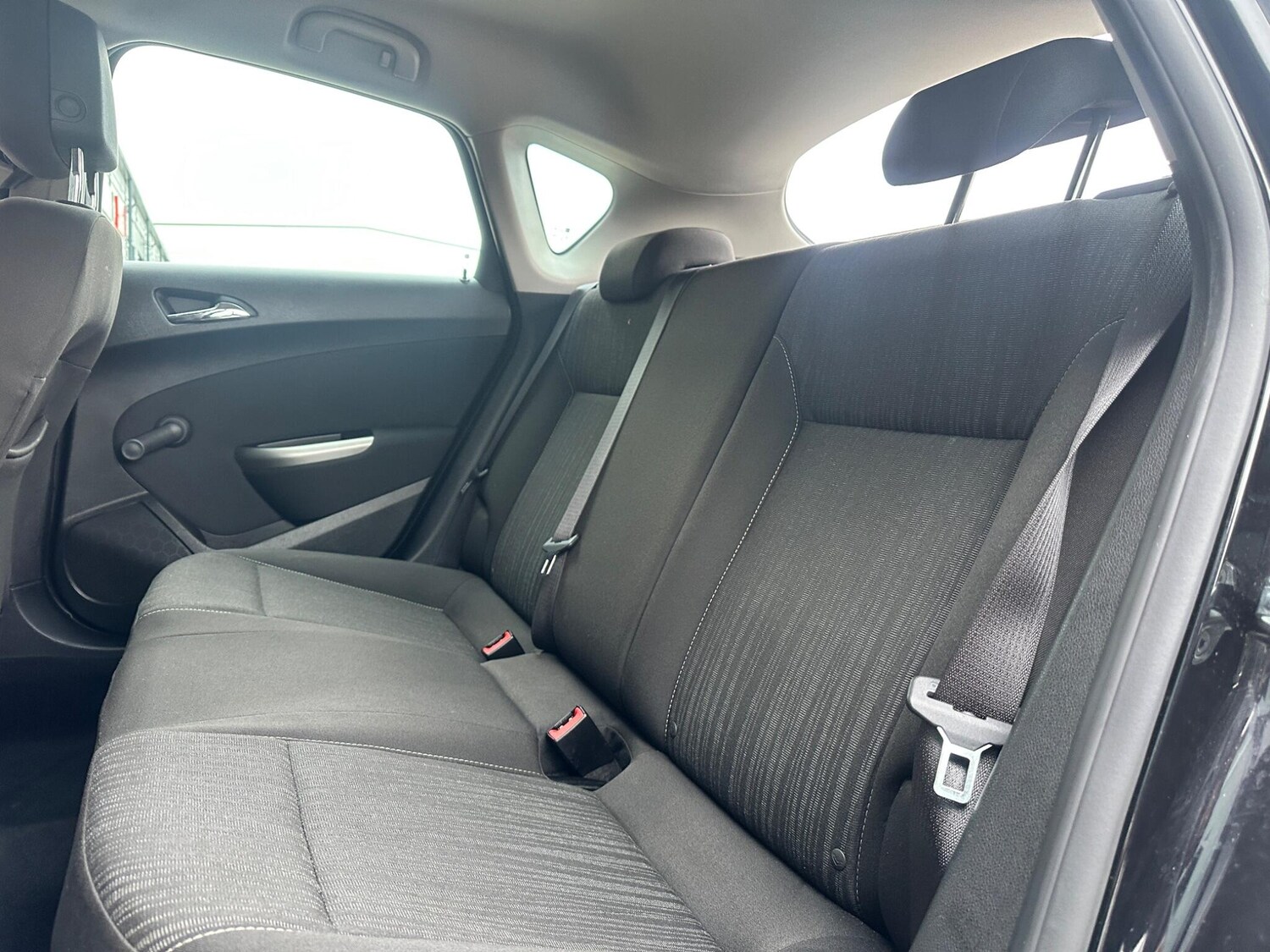 Used Vauxhall Astra 2010 for sale - 77597949: Photo 16