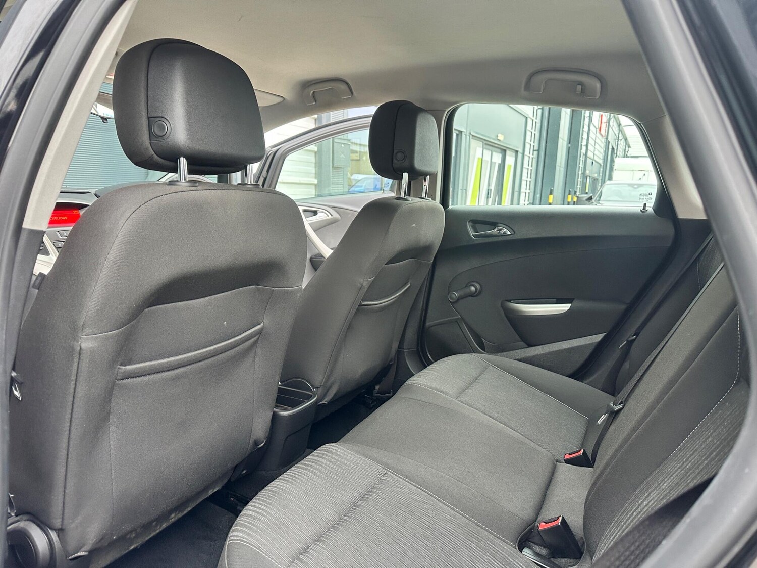 Used Vauxhall Astra 2010 for sale - 77597949: Photo 17