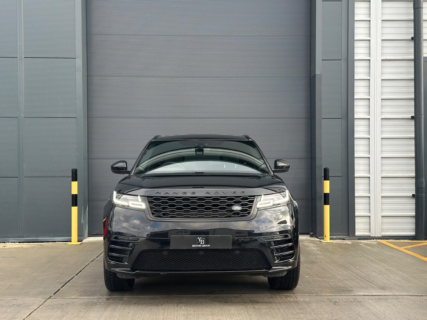 Used Land Rover Range Rover Velar 2019 for sale - 77237898: Photo 2