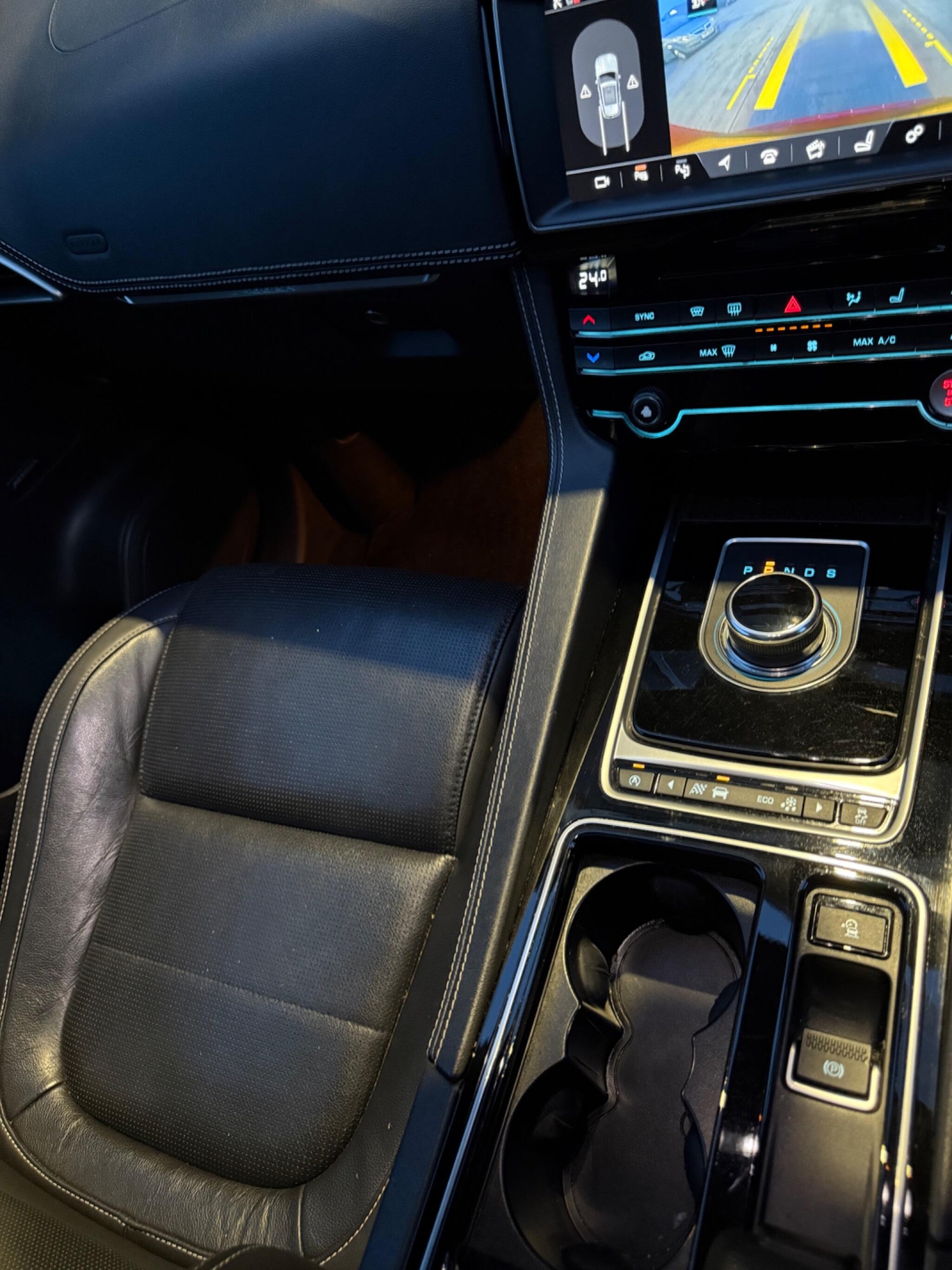 Used Jaguar F-Pace 2017 for sale - 77484296: Photo 16