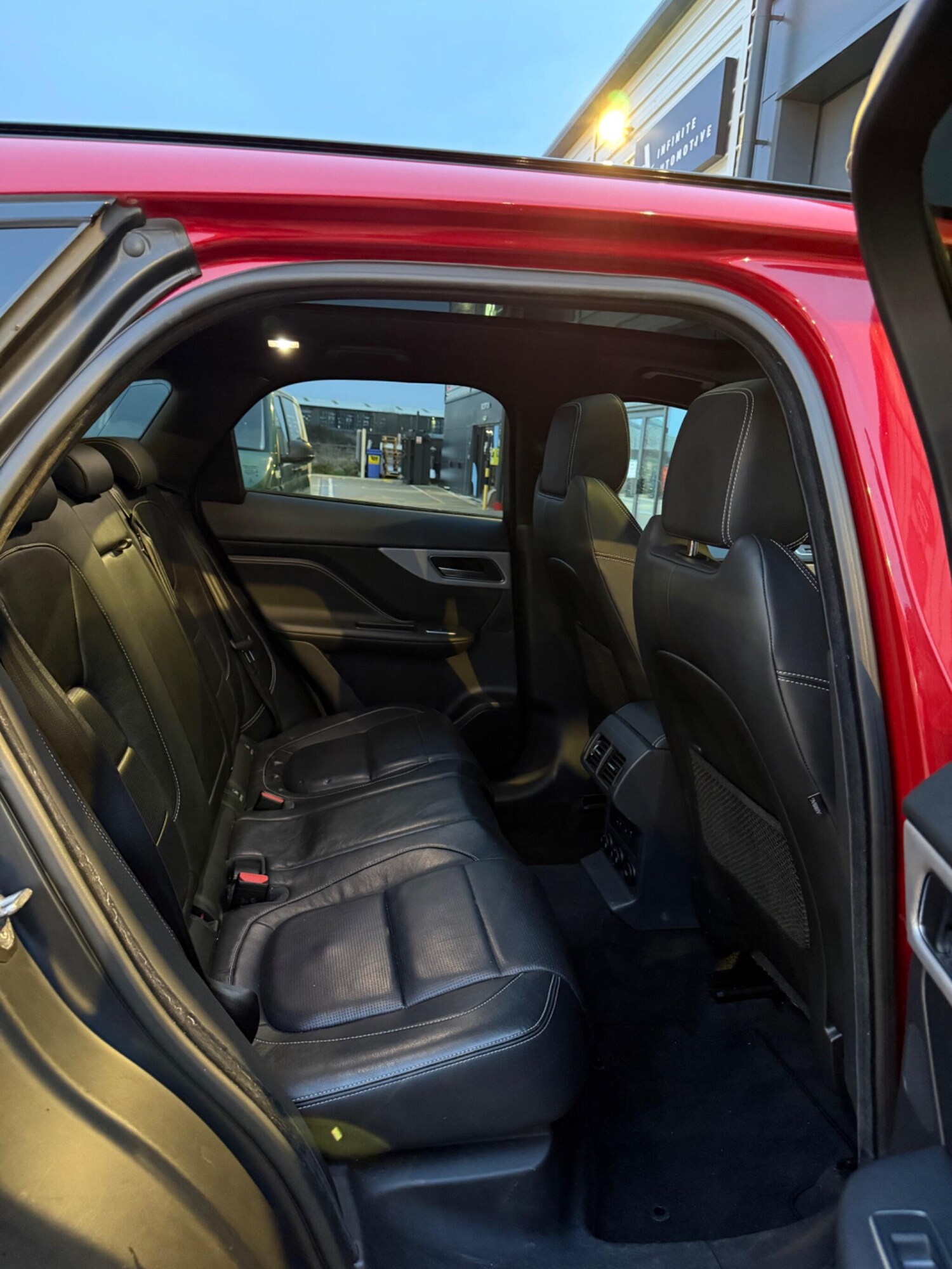 Used Jaguar F-Pace 2017 for sale - 77484296: Photo 19