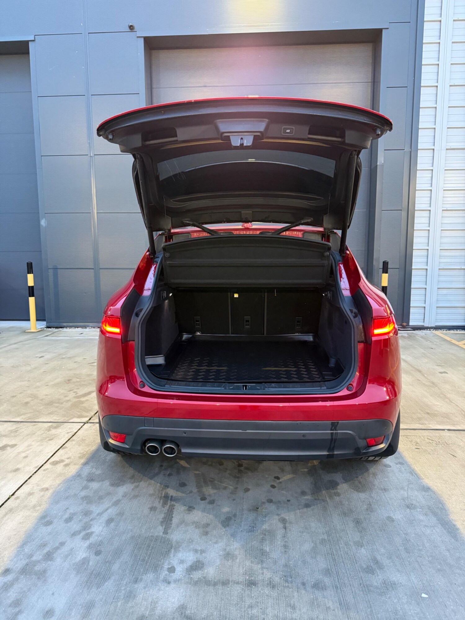 Used Jaguar F-Pace 2017 for sale - 77484296: Photo 27