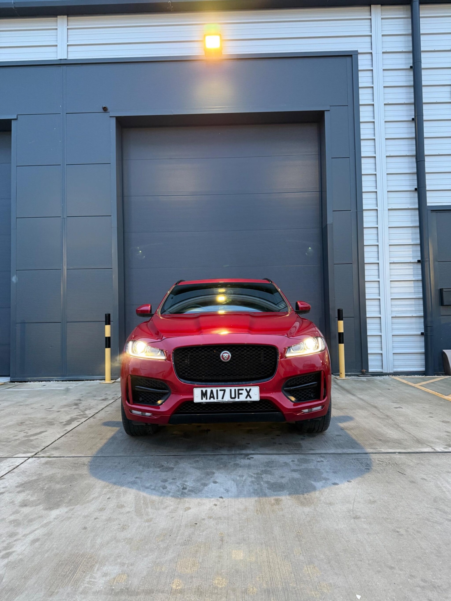 Used Jaguar F-Pace 2017 for sale - 77484296: Photo 5