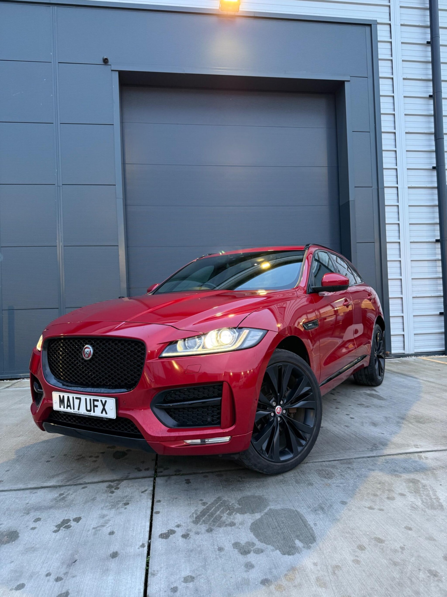 Used Jaguar F-Pace 2017 for sale - 77484296: Photo 7