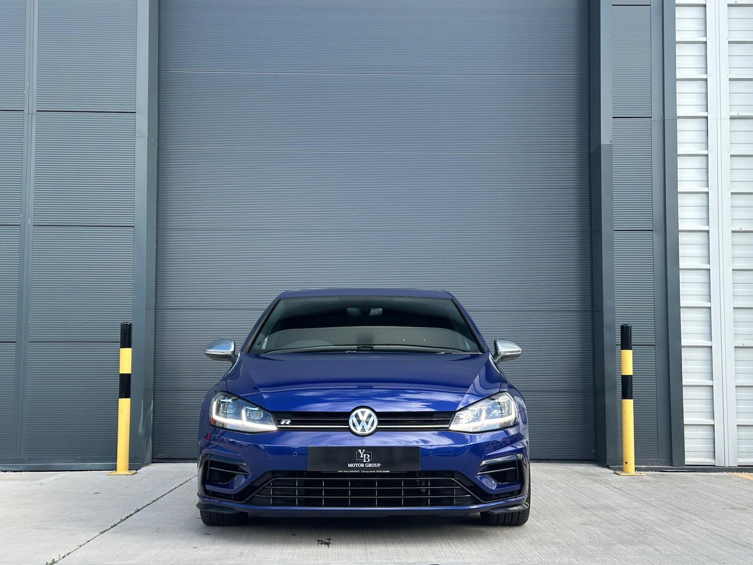 Used Volkswagen Golf 2017 for sale - 76781133: Photo 2