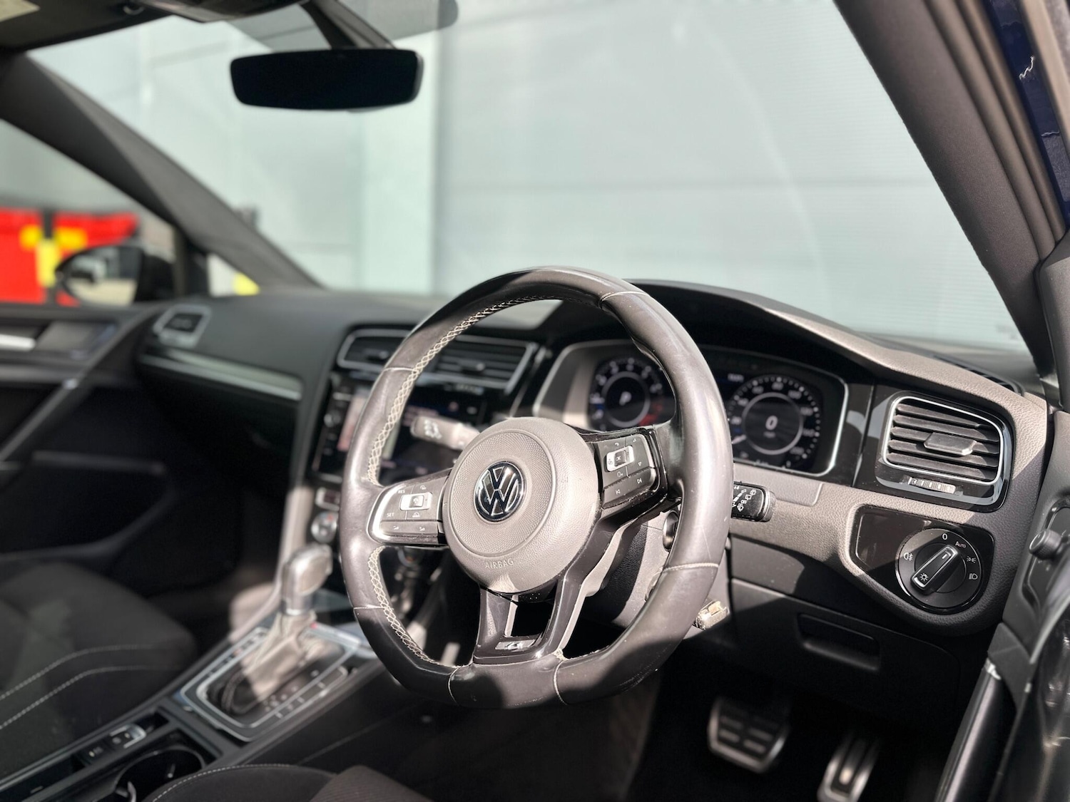 Used Volkswagen Golf 2017 for sale - 76781133: Photo 20