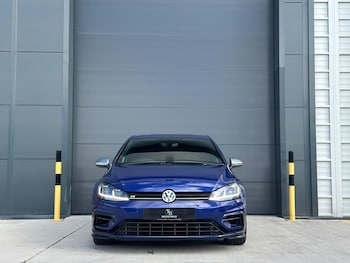 Used Volkswagen Golf 2017 for sale - 76781133: Photo