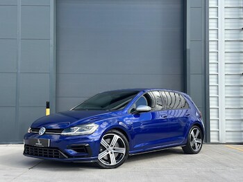 Used Volkswagen Golf 2017 for sale - 76781133: Photo