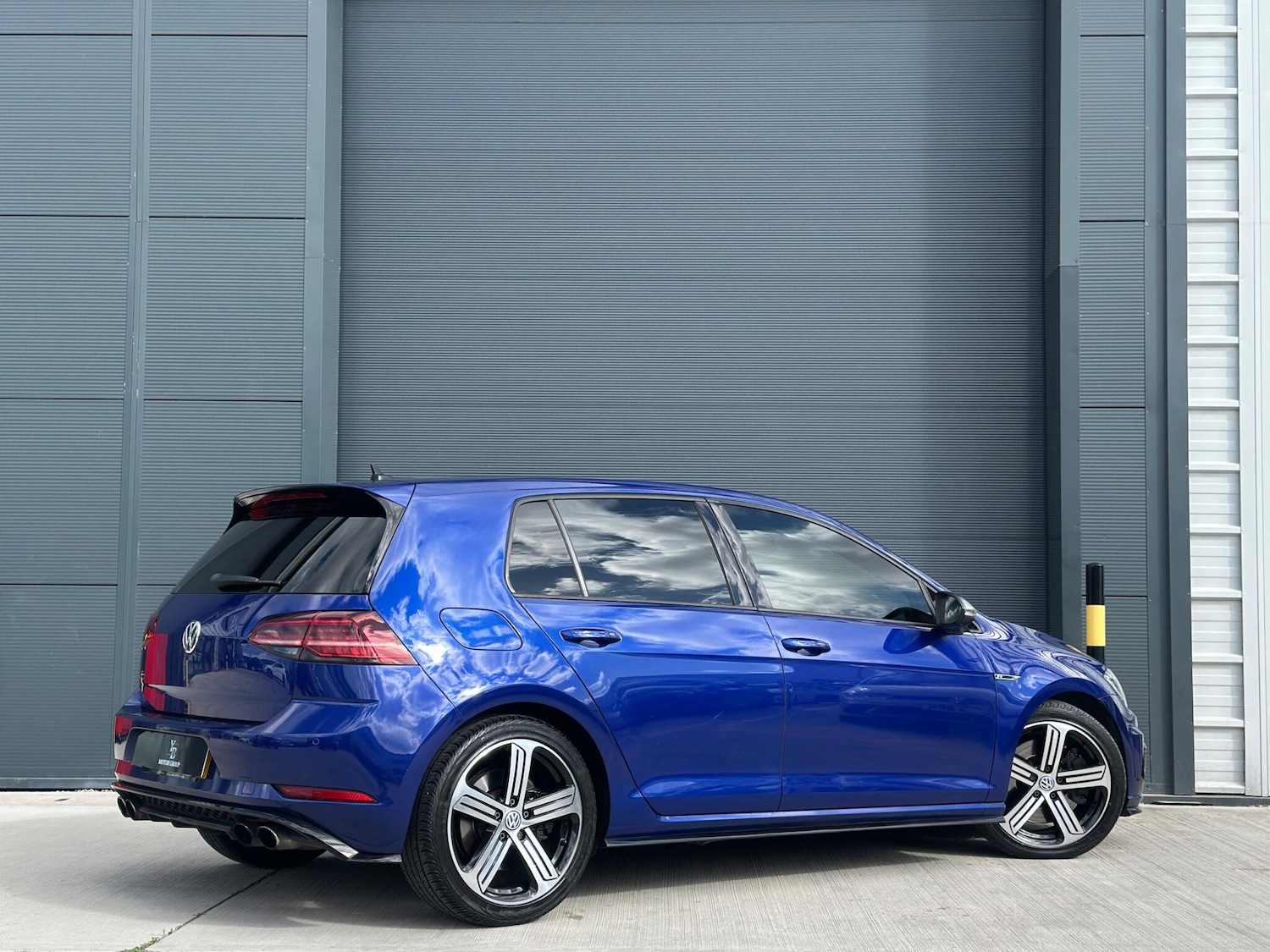 Used Volkswagen Golf 2017 for sale - 76781133: Photo 6