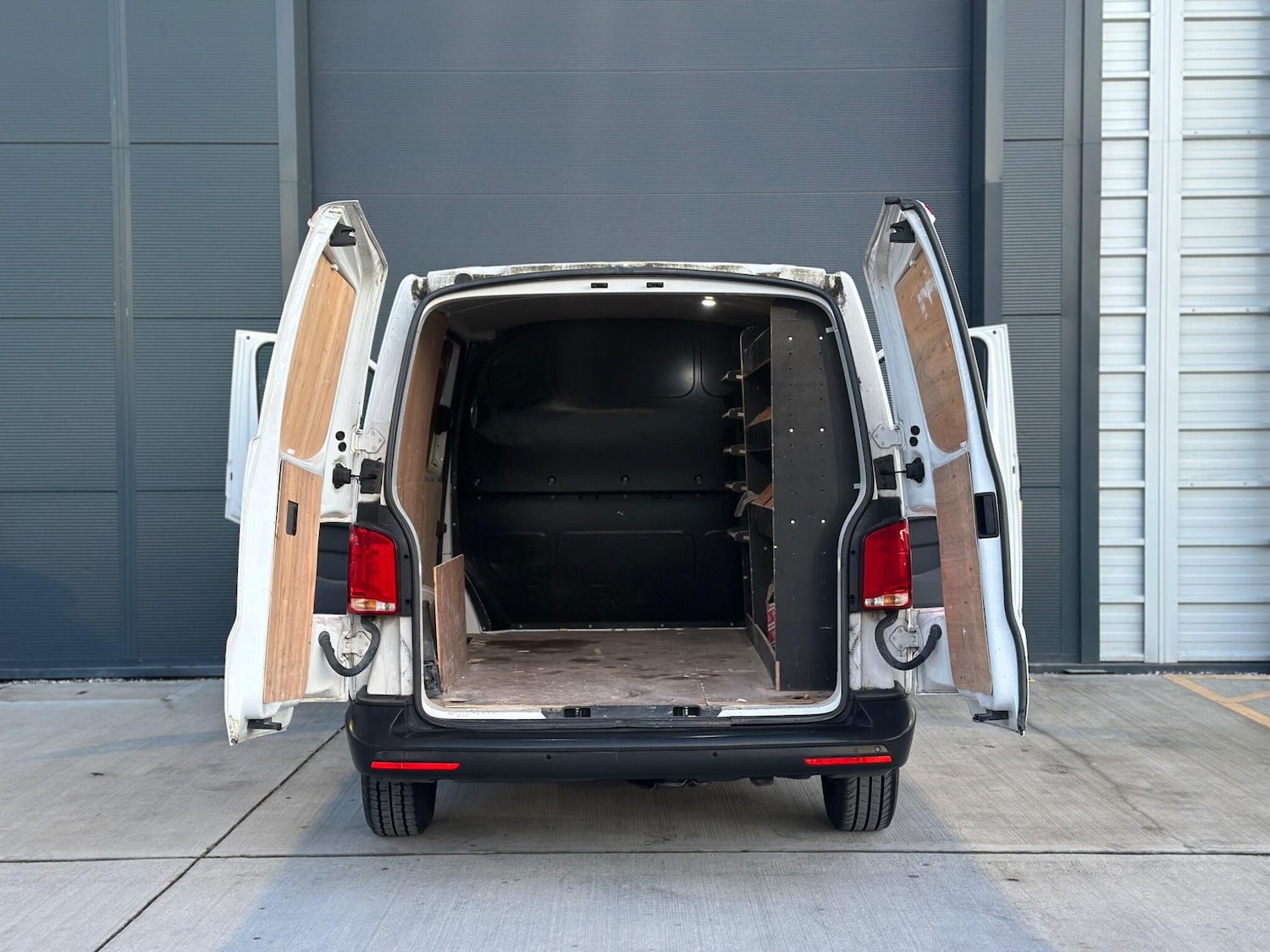 Used Volkswagen Transporter 2020 for sale - 77346469: Photo 11