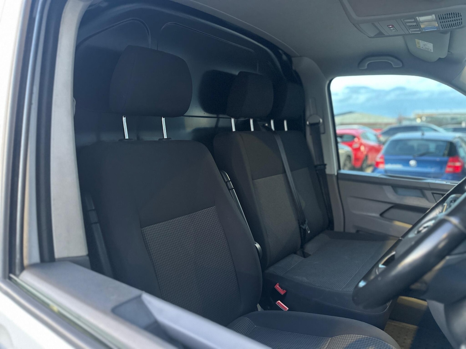 Used Volkswagen Transporter 2020 for sale - 77346469: Photo 18