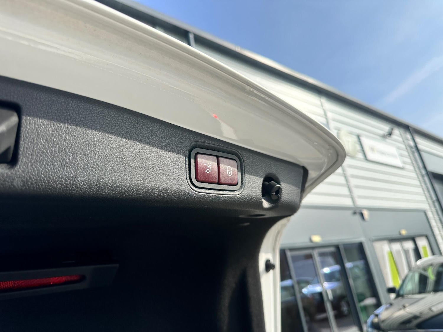 Used Mercedes-Benz E Class 2019 for sale - 77969628: Photo 10