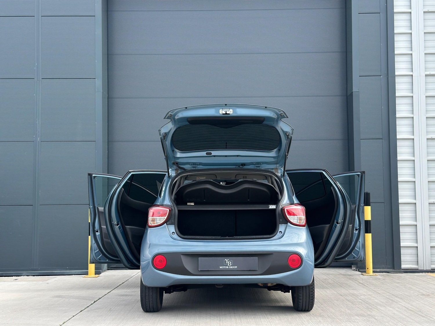 Used Hyundai i10 2017 for sale - 77255512: Photo 10