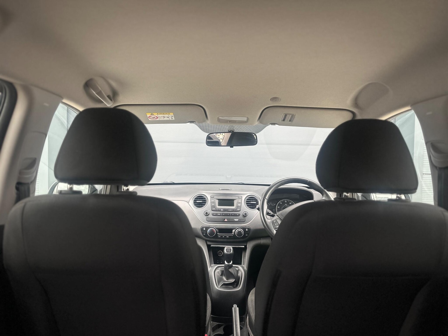 Used Hyundai i10 2017 for sale - 77255512: Photo 11