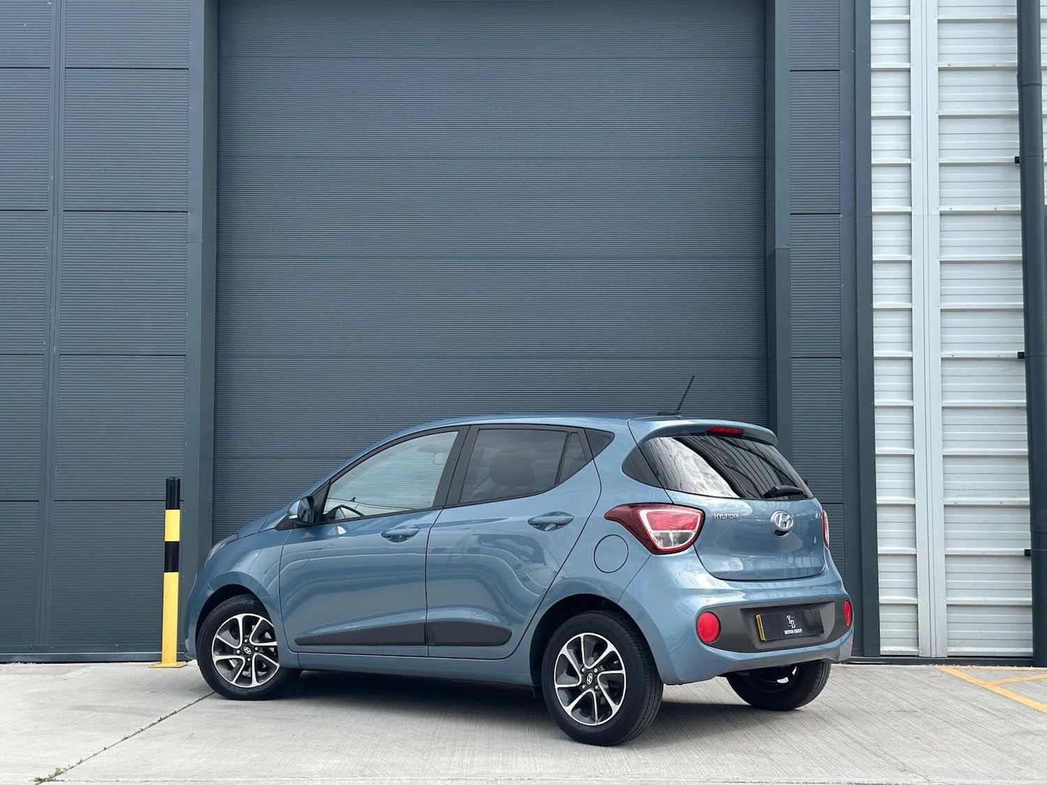 Used Hyundai i10 2017 for sale - 77255512: Photo 6