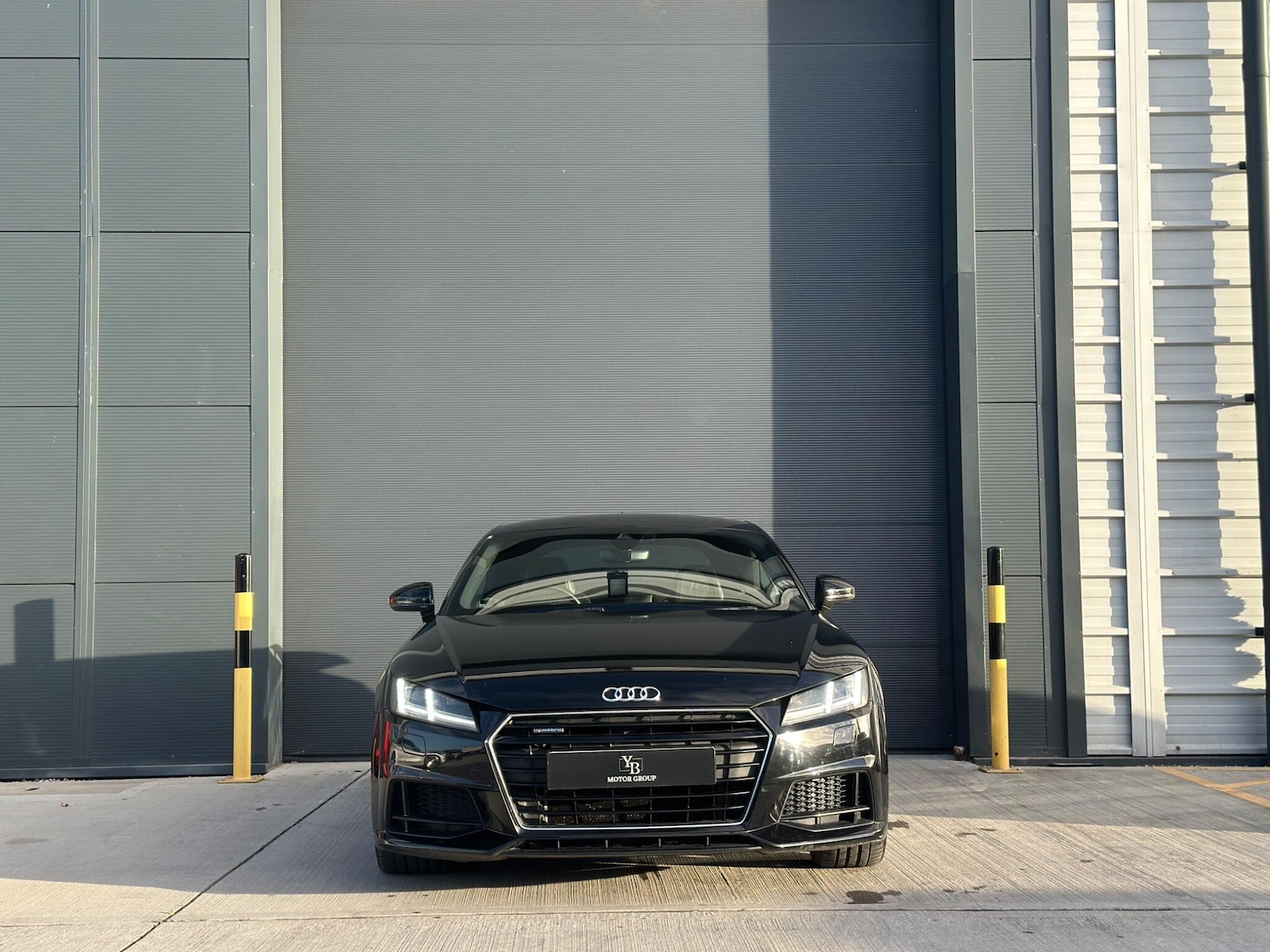 Used Audi TT 2016 for sale - 76781310: Photo 2