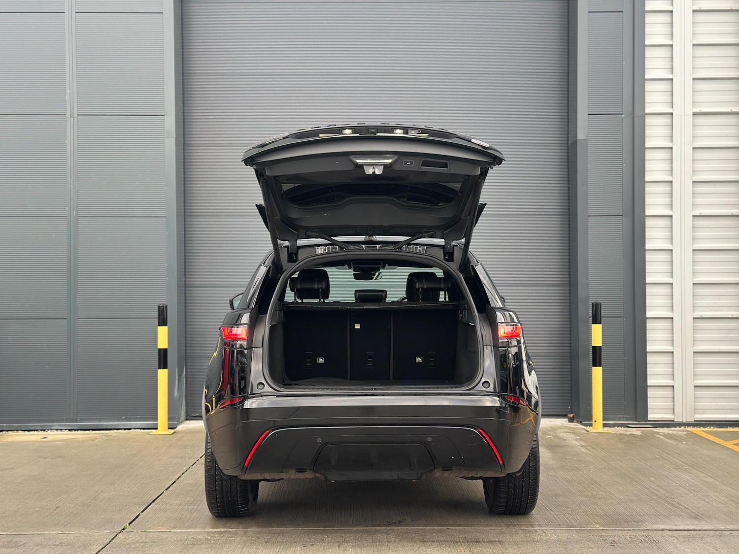 Used Land Rover Range Rover Velar 2019 for sale - 77285955: Photo 11