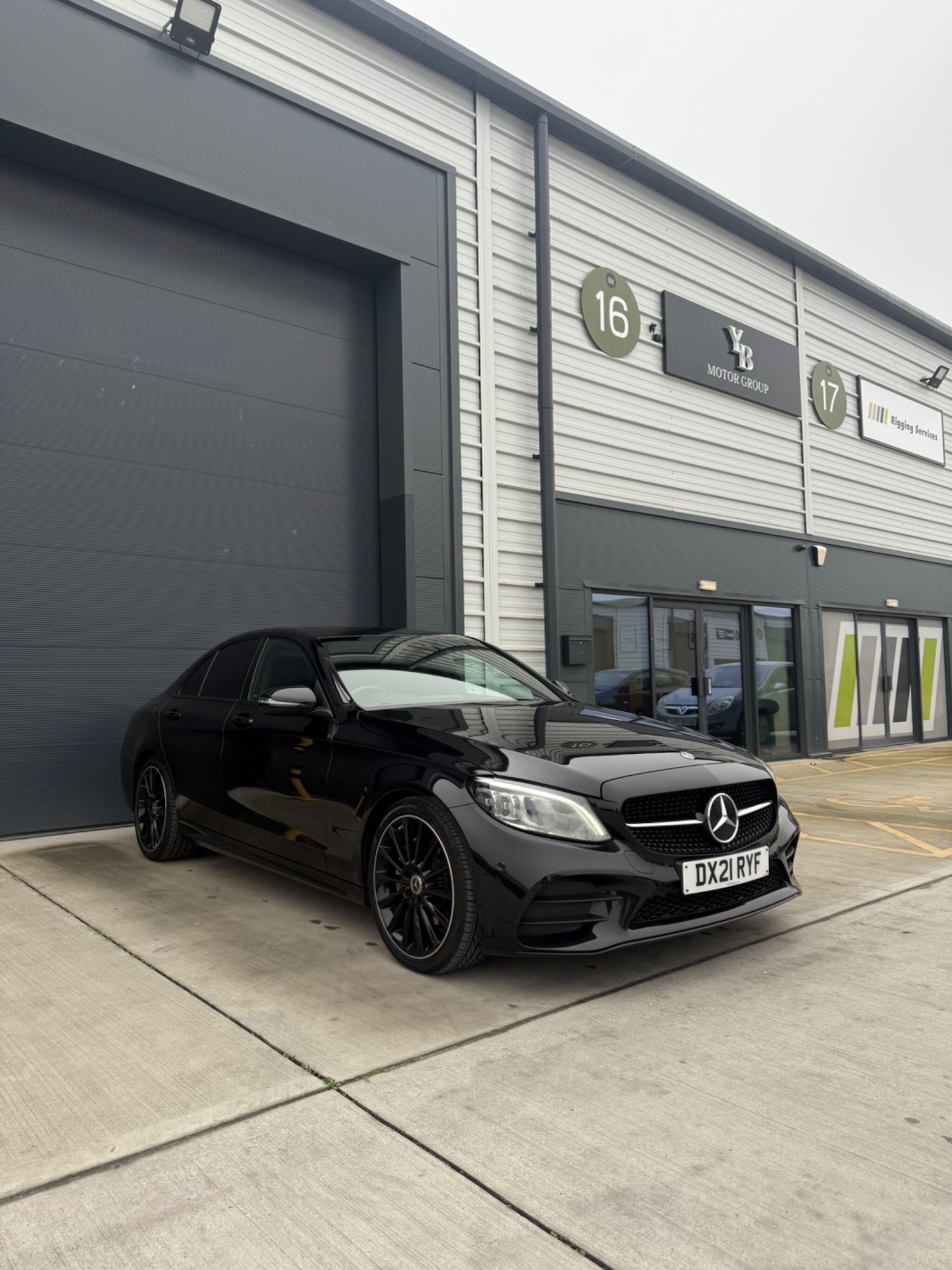 Used Mercedes-Benz C Class 2021 for sale - 77799246: Photo 2