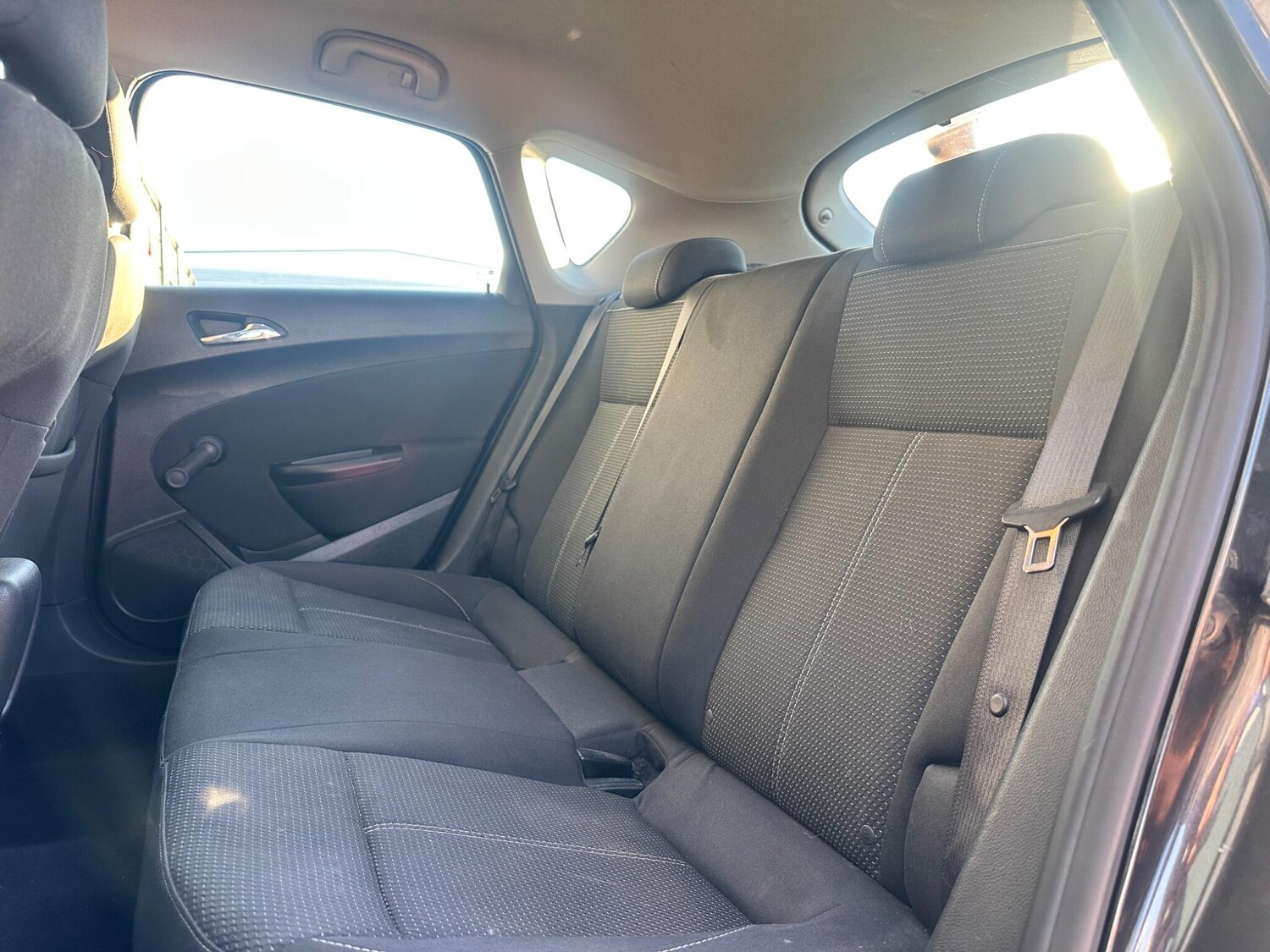 Used Vauxhall Astra for sale - 78215039: Photo 17