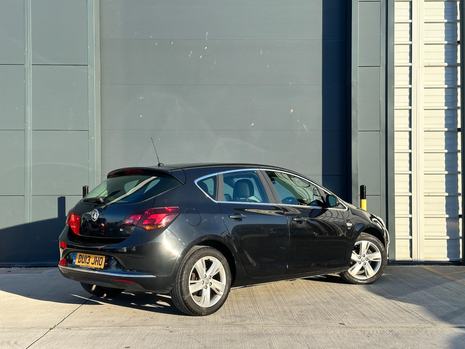 Used Vauxhall Astra for sale - 78215039: Photo 8