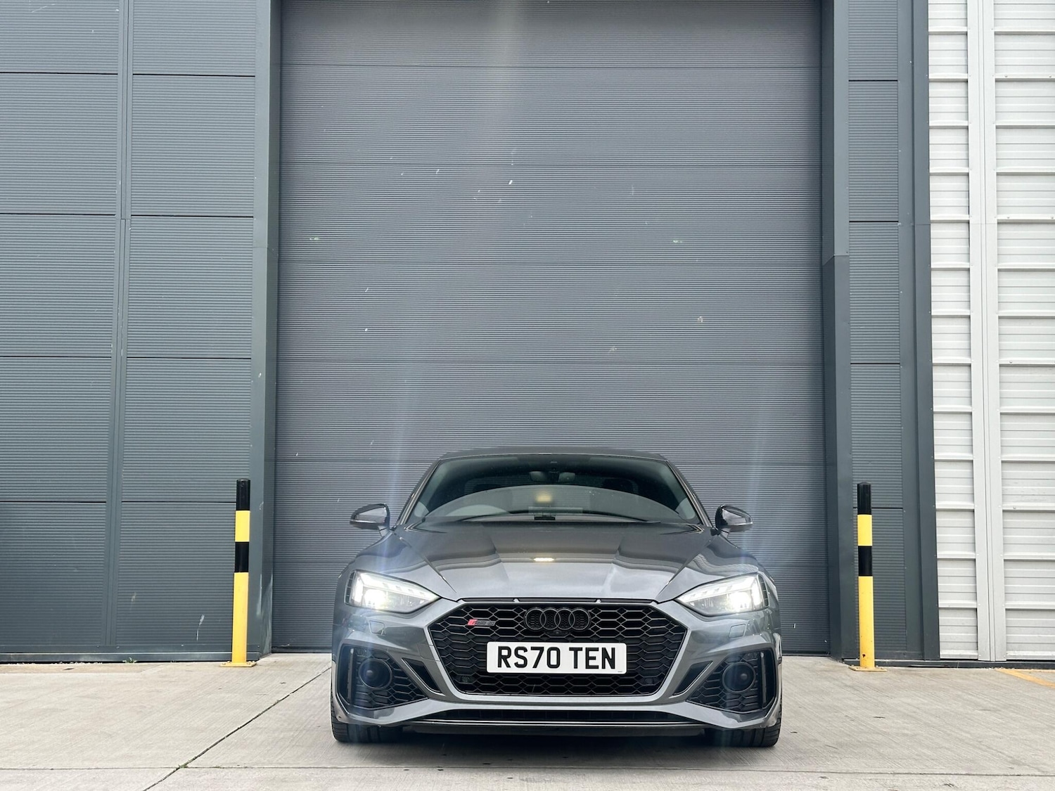 Used Audi RS5 2021 for sale - 77908803: Photo 2