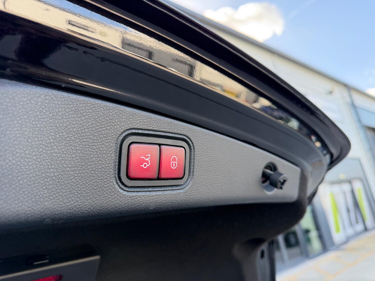 Used Mercedes-Benz E Class 2018 for sale - 78019099: Photo 14