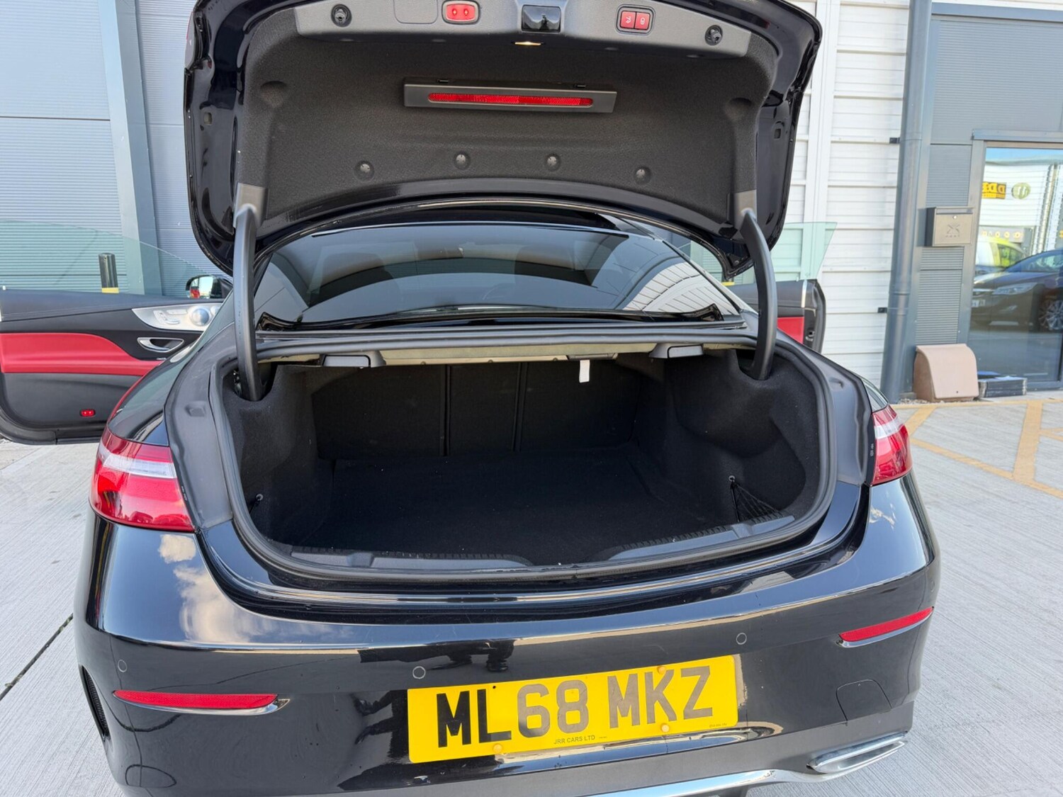 Used Mercedes-Benz E Class 2018 for sale - 78019099: Photo 9