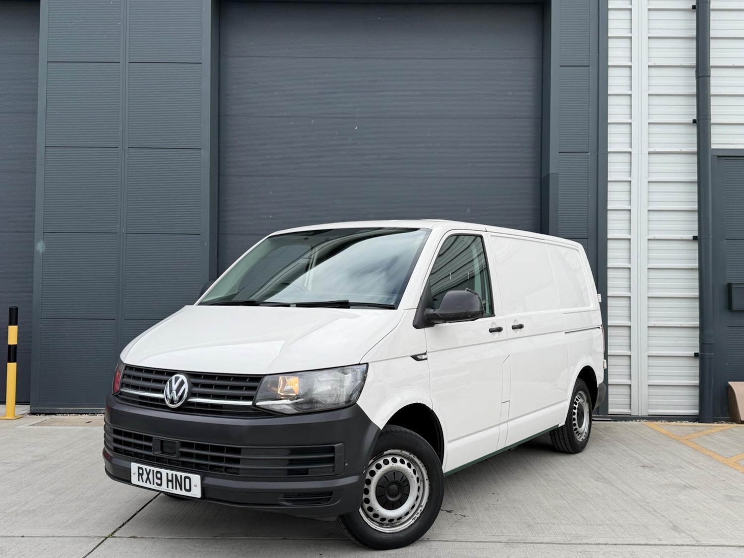 Used Volkswagen Transporter 2019 for sale - 78072964: Photo 3