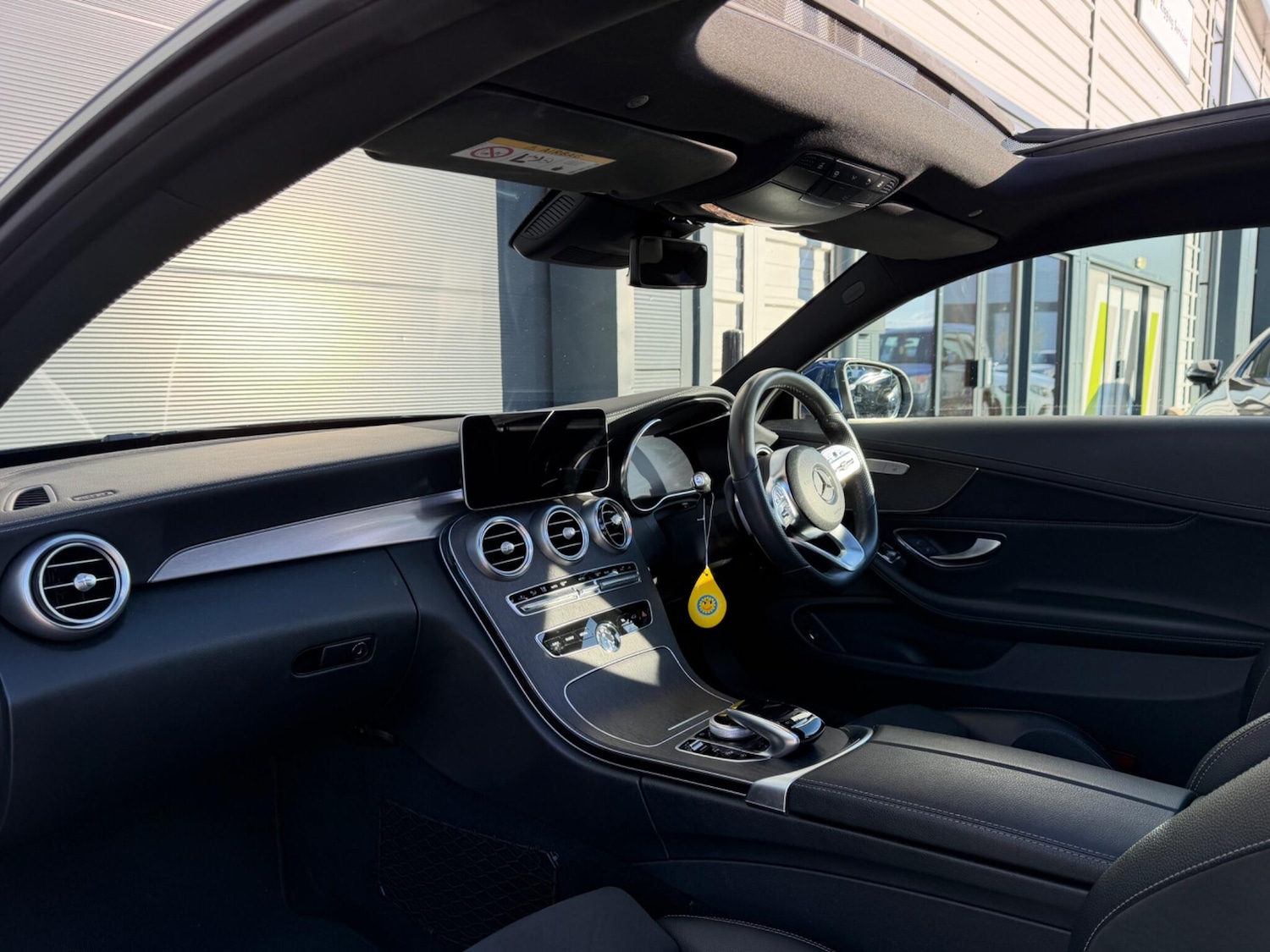 Used Mercedes-Benz C Class 2018 for sale - 78148174: Photo 16