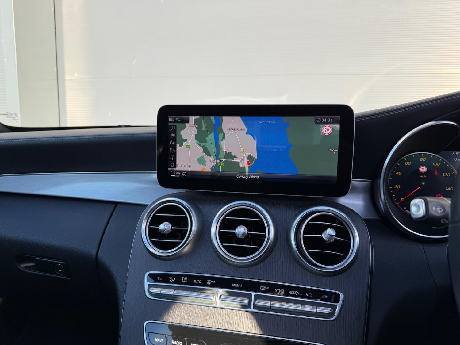 Used Mercedes-Benz C Class 2018 for sale - 78148174: Photo 17