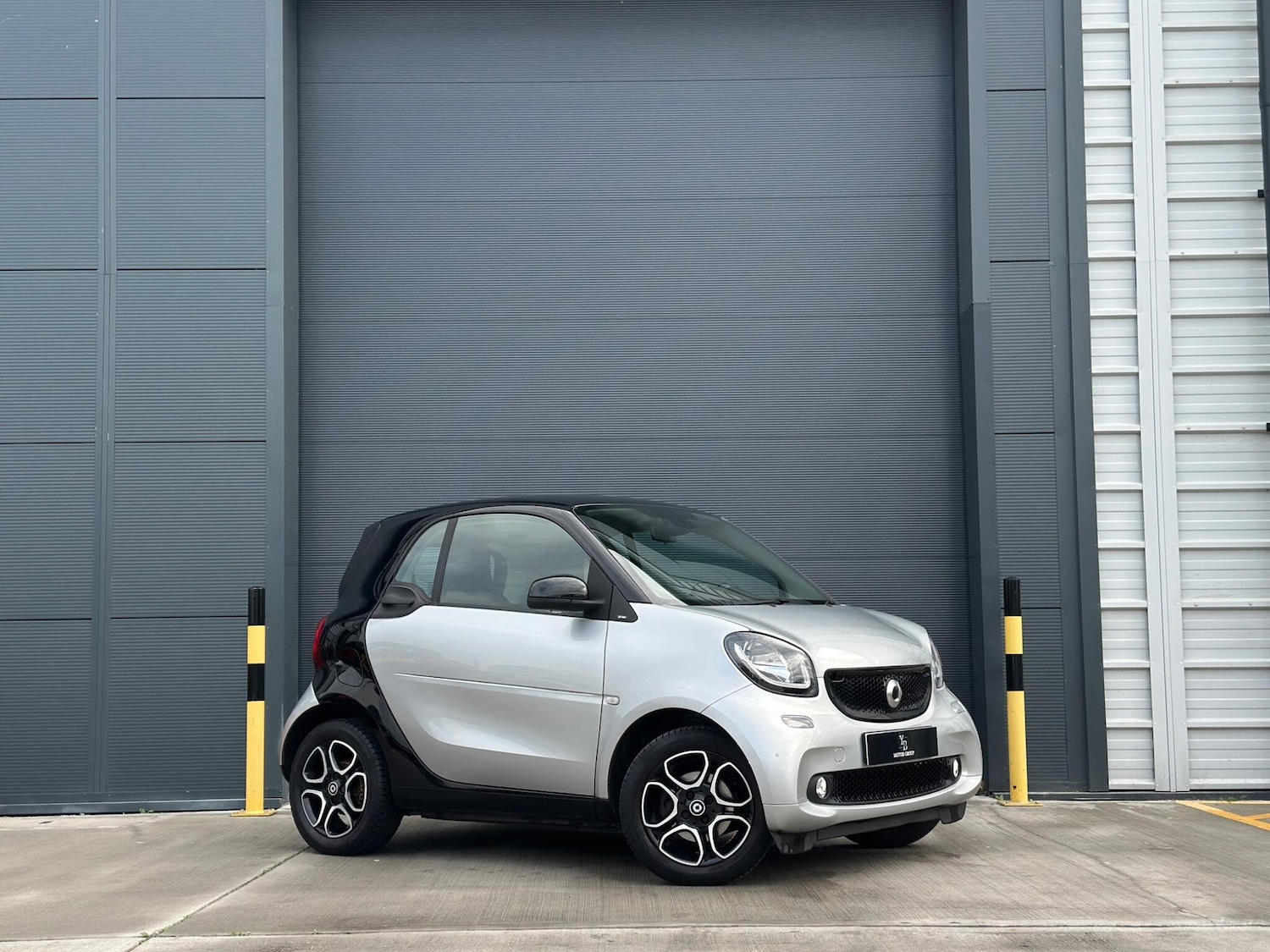 Used smart fortwo 2018 for sale - 76781984: Photo 1