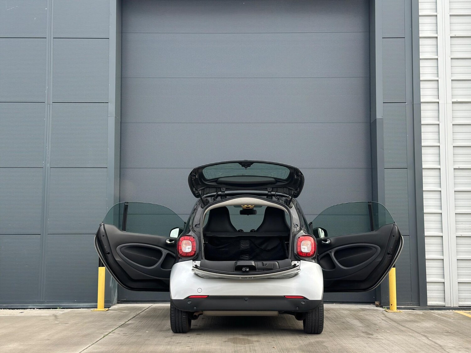 Used smart fortwo 2018 for sale - 76781984: Photo 11