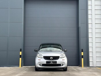 Used smart fortwo 2018 for sale - 76781984: Photo