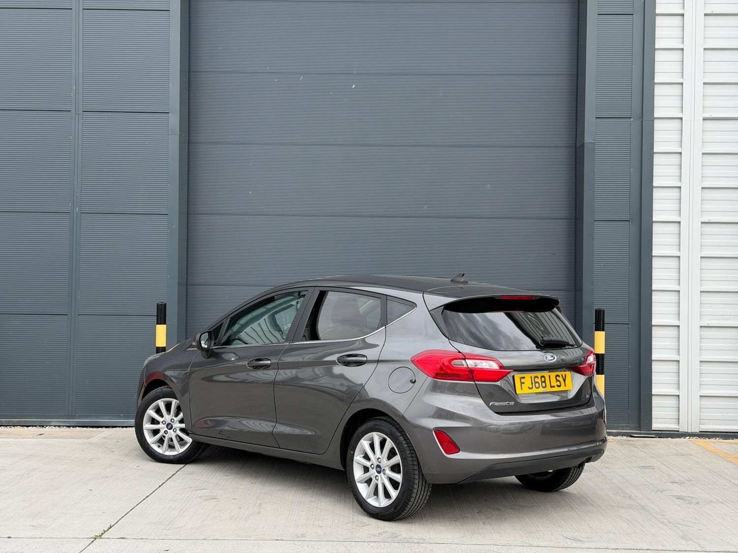 Used Ford Fiesta 2018 for sale - 78204365: Photo 6