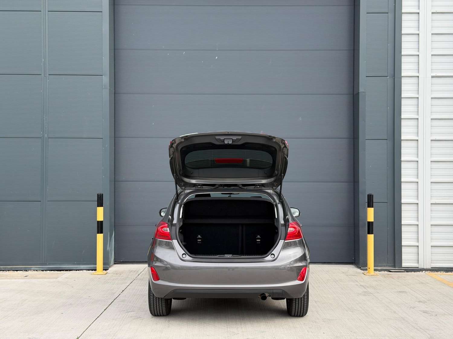 Used Ford Fiesta 2018 for sale - 78204365: Photo 9