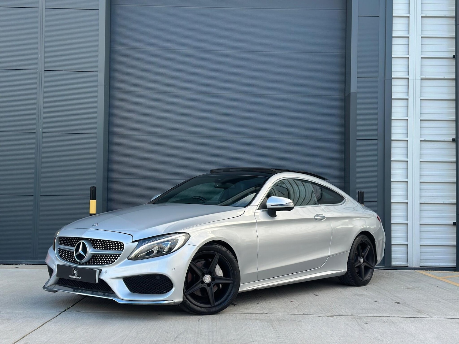 Used Mercedes-Benz C Class 2016 for sale - 77135960: Photo 3