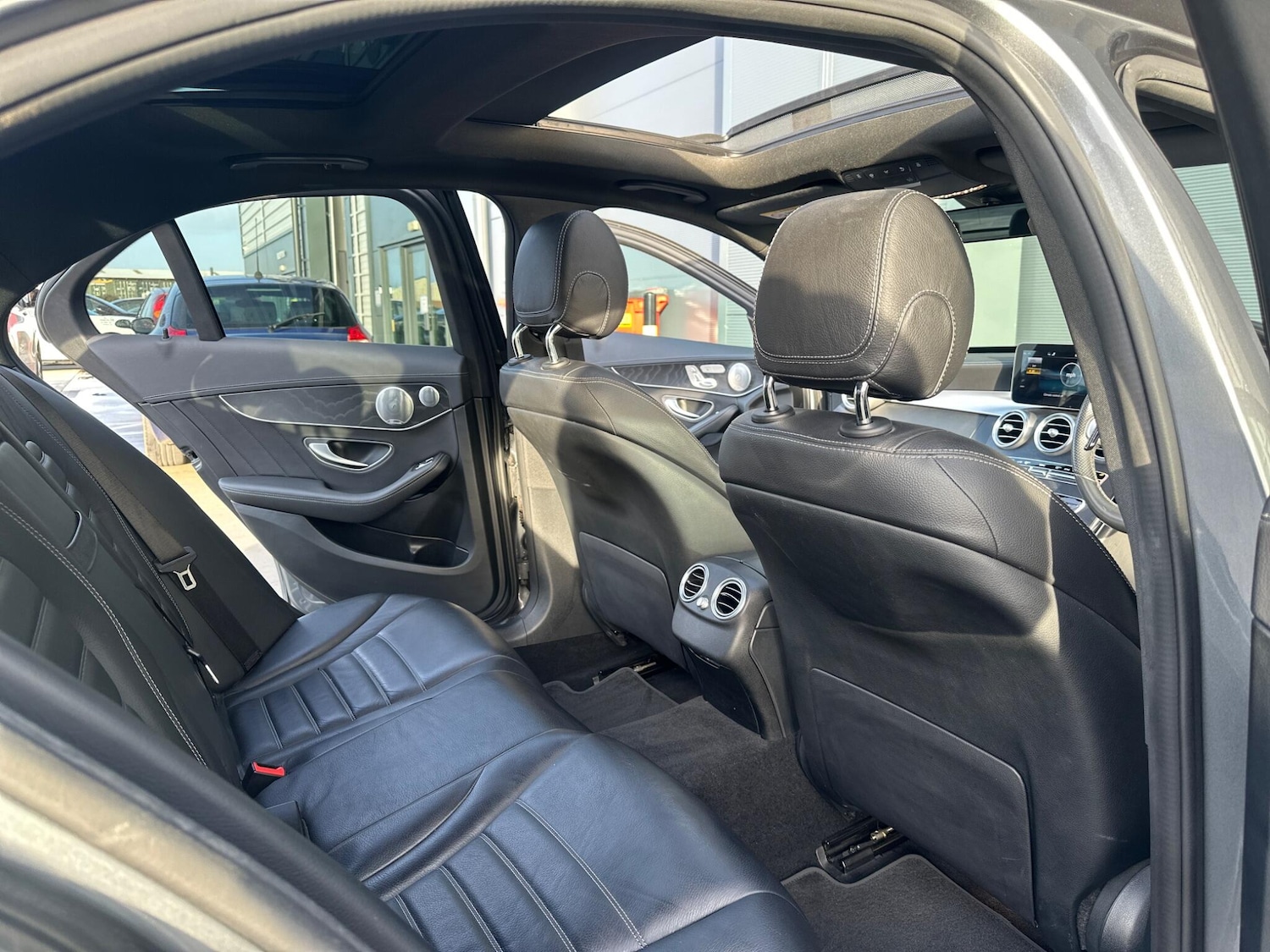 Used Mercedes-Benz C Class 2020 for sale - 77411780: Photo 13