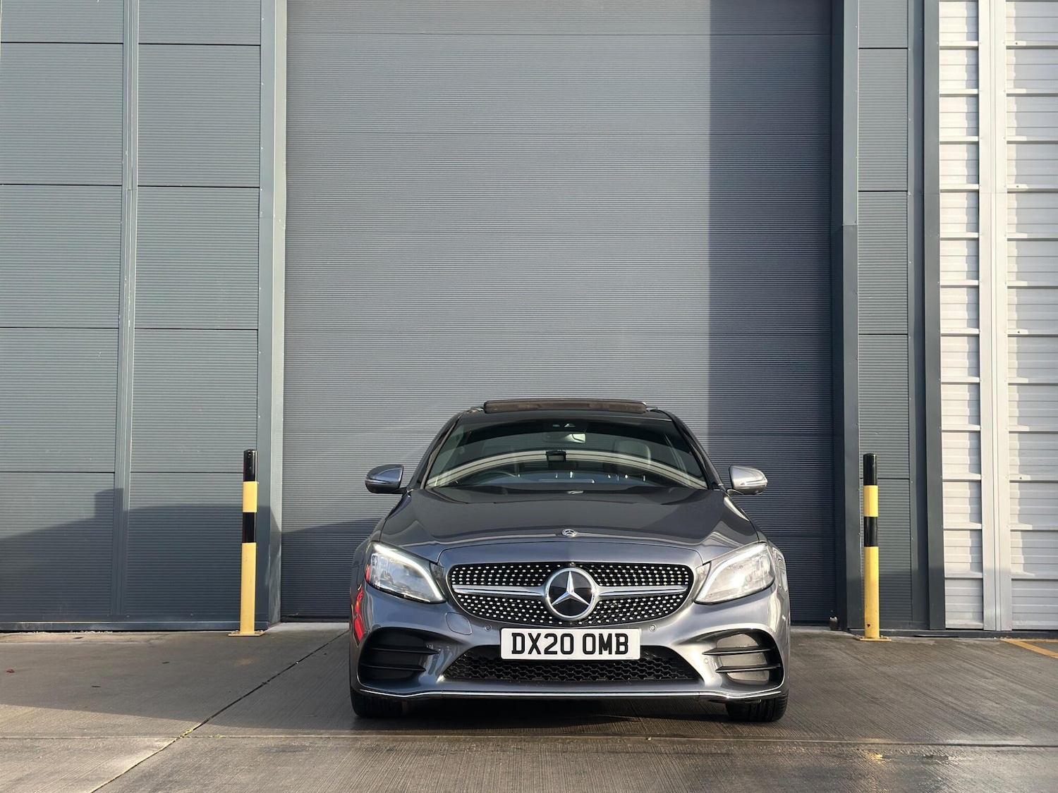 Used Mercedes-Benz C Class 2020 for sale - 77411780: Photo 2