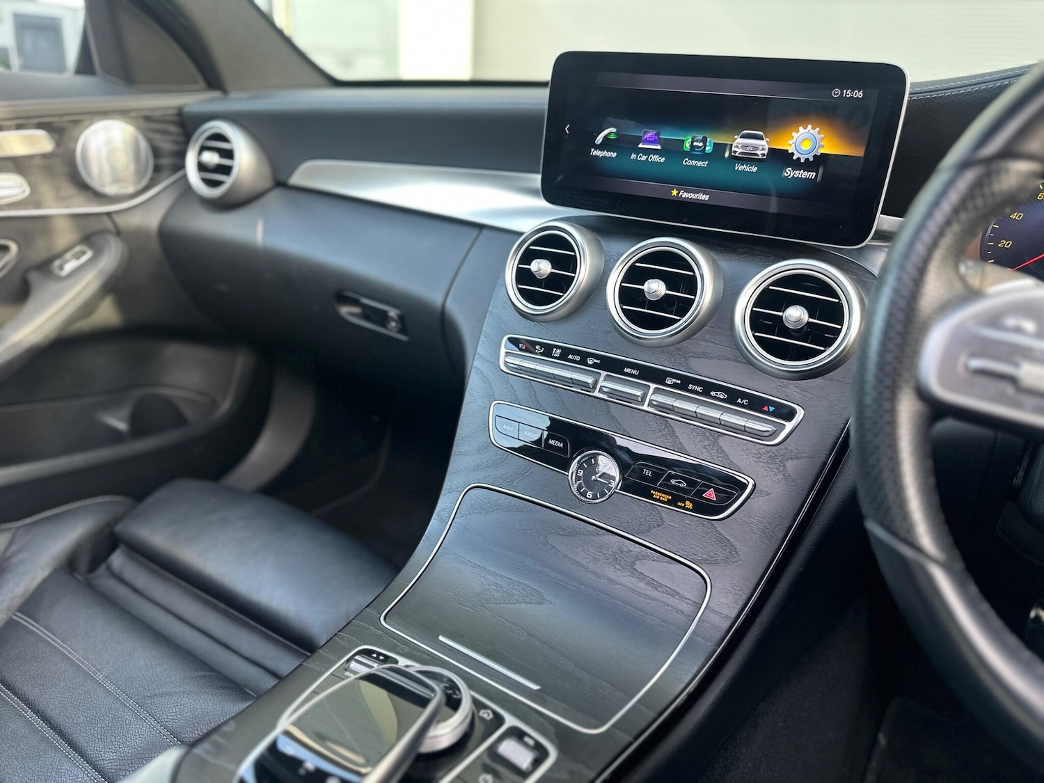 Used Mercedes-Benz C Class 2020 for sale - 77411780: Photo 21