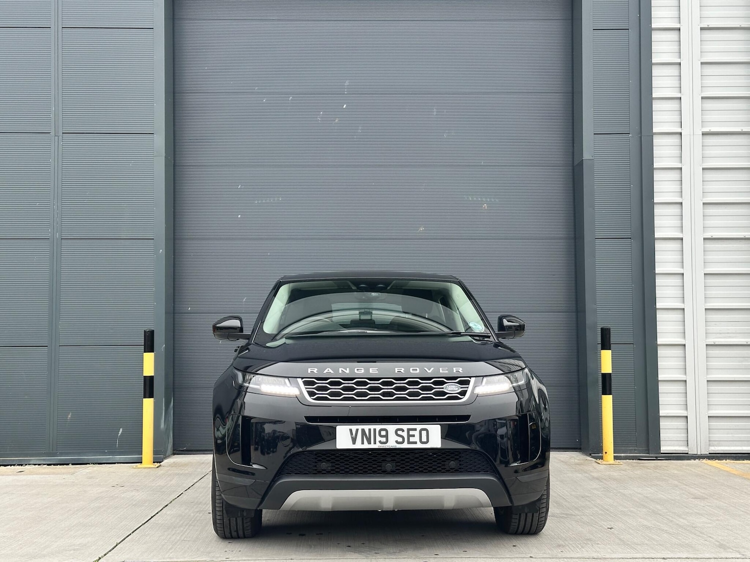 Used Land Rover Range Rover Evoque 2019 for sale - 77783133: Photo 2