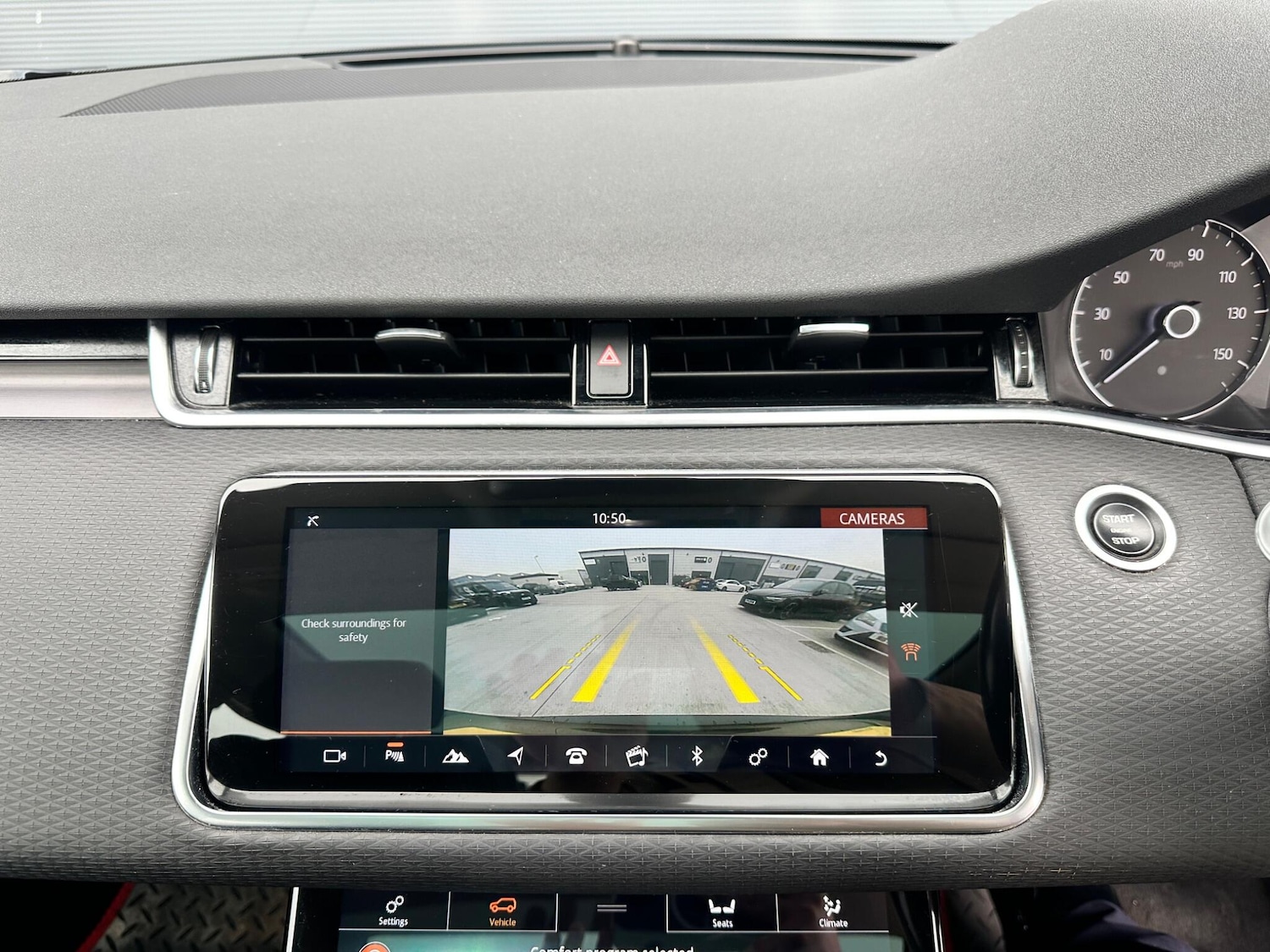 Used Land Rover Range Rover Evoque 2019 for sale - 77783133: Photo 24