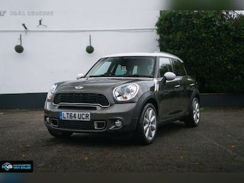 2014 (64) - 1.6 Cooper S SUV 5dr Petrol 185bhp - Service History