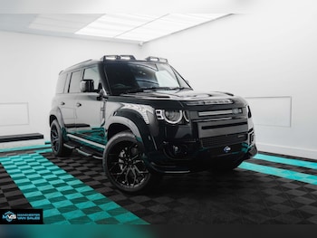 Used Land Rover Defender 2024 for sale - 78437156: Photo