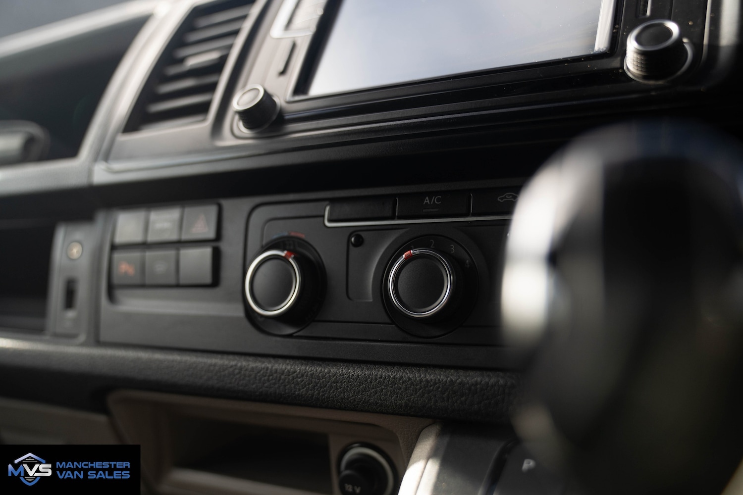 Used Volkswagen Transporter 2018 for sale - 76566359: Photo 21