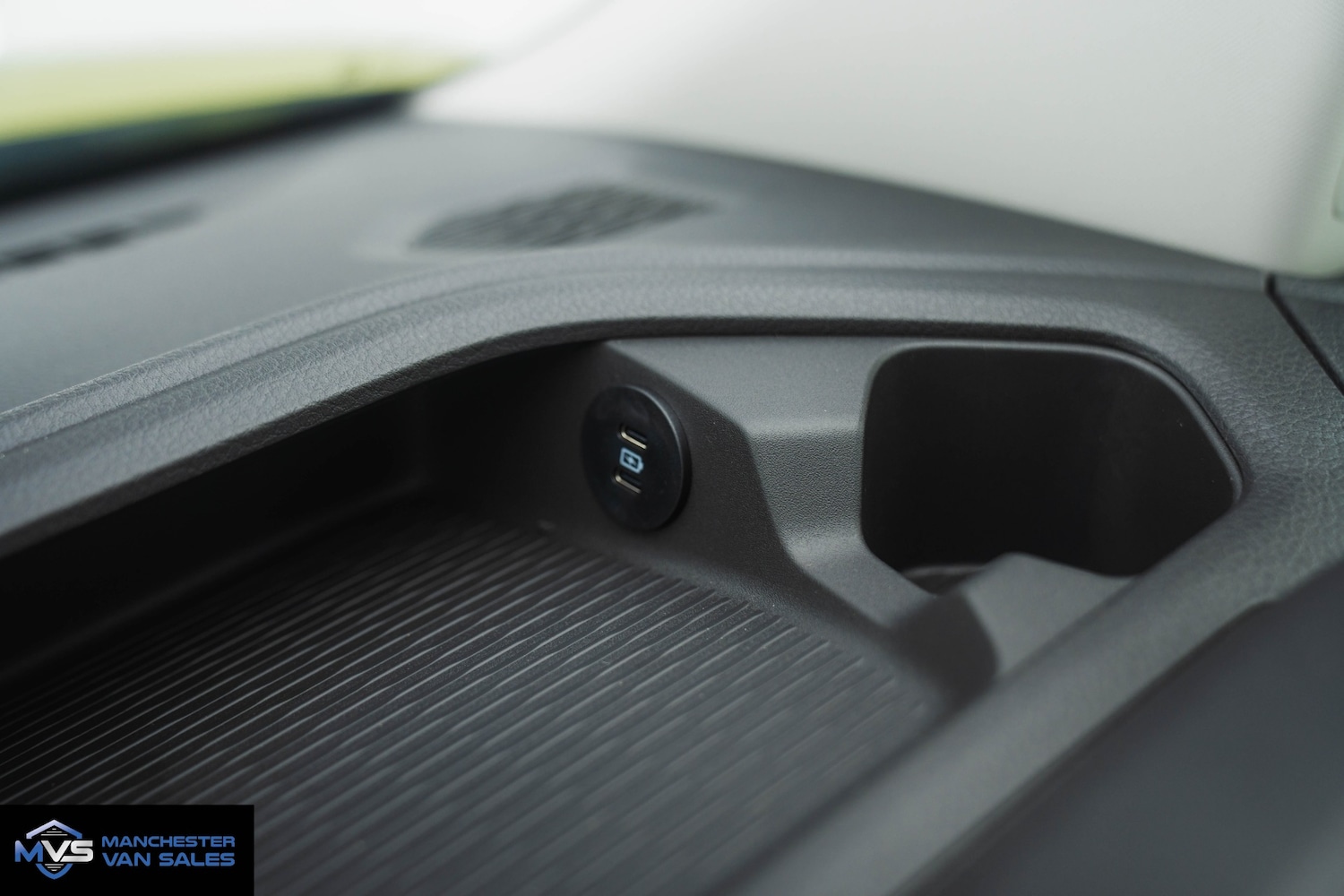 Used Volkswagen Transporter 2025 for sale - 76401860: Photo 11