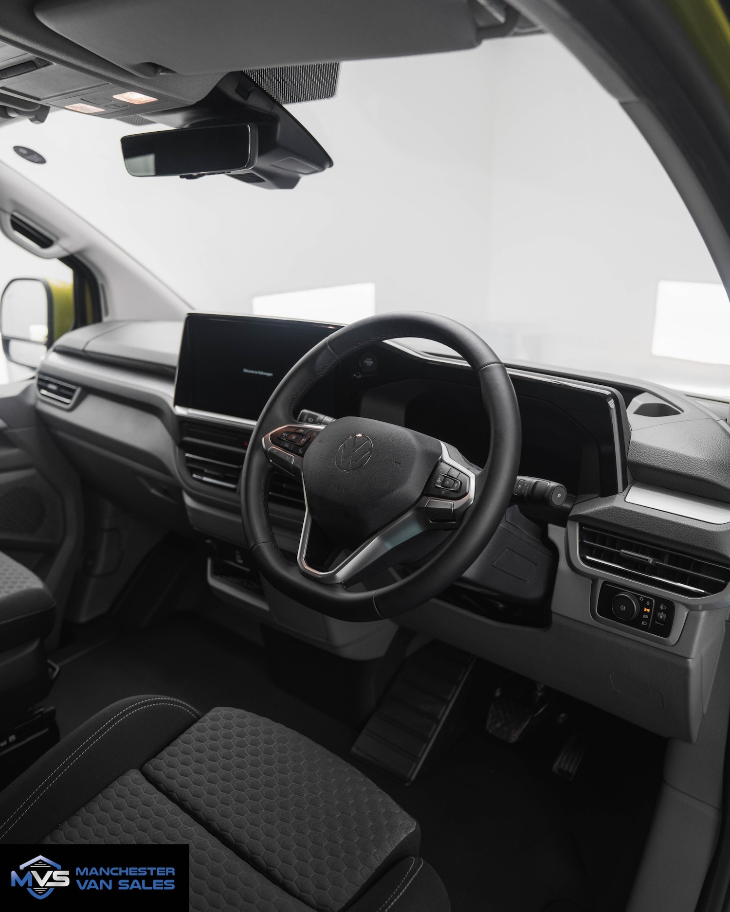 Used Volkswagen Transporter 2025 for sale - 76401860: Photo 3