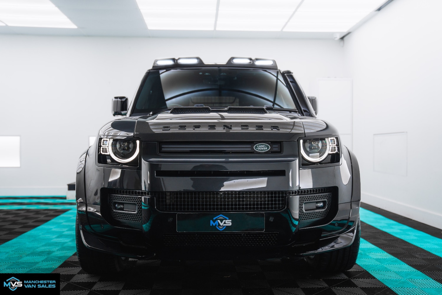 Used Land Rover Defender 2023 for sale - 76638695: Photo 10