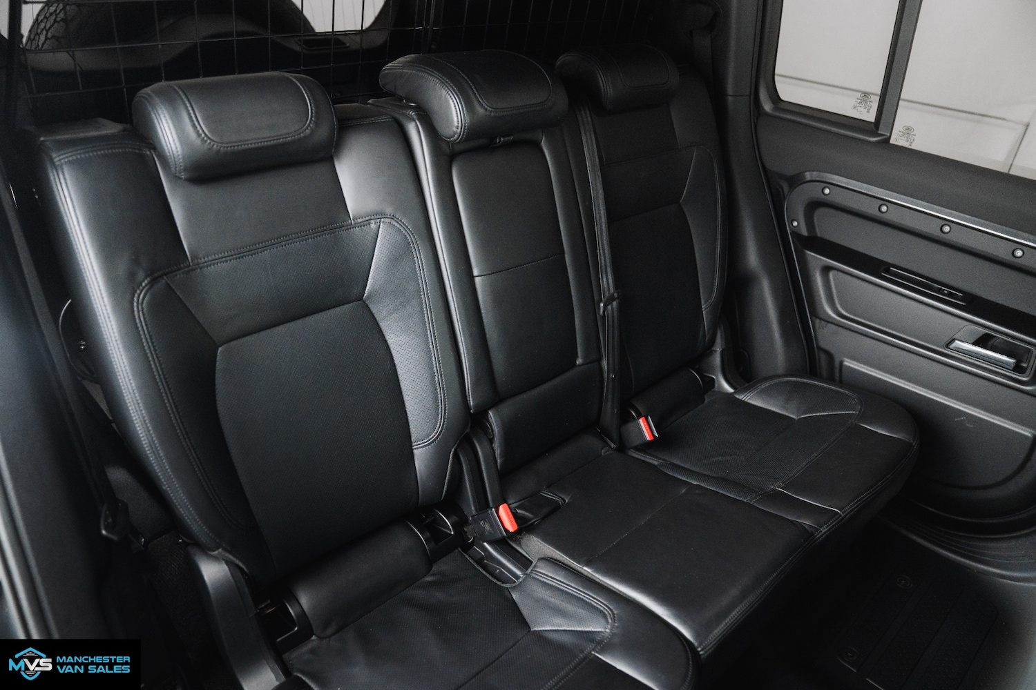 Used Land Rover Defender 2023 for sale - 76638695: Photo 25