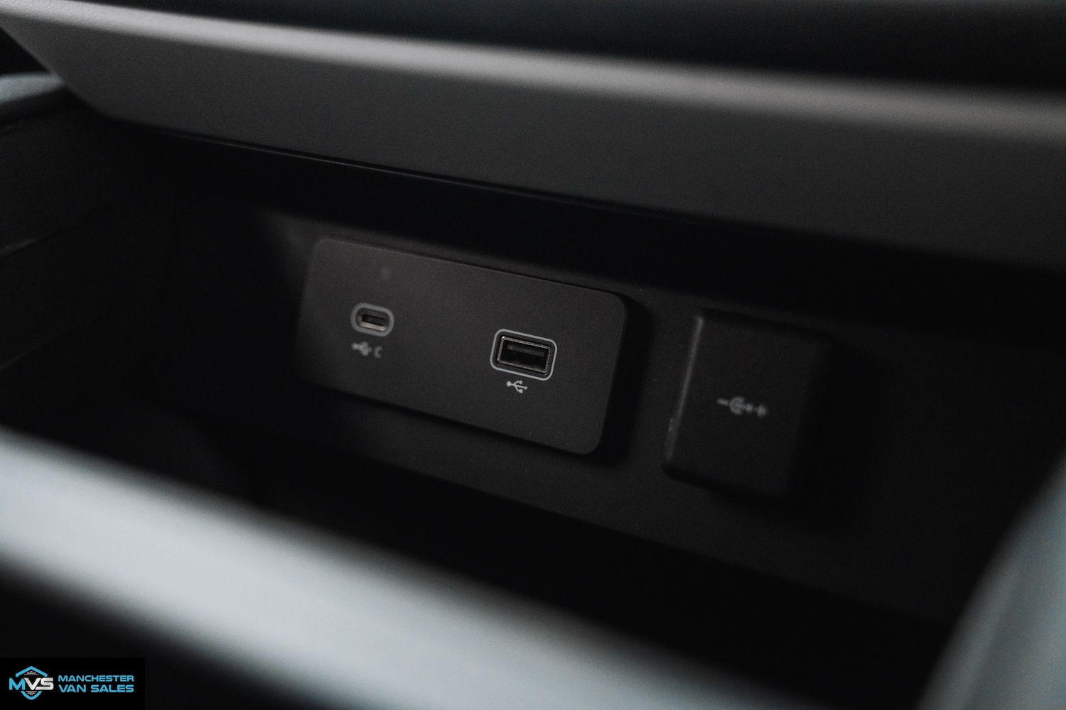 Used Land Rover Defender 2023 for sale - 76638695: Photo 29