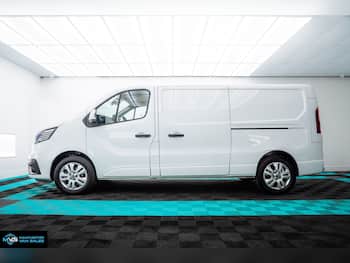 Used Renault Trafic 2024 for sale - 79720820: Photo